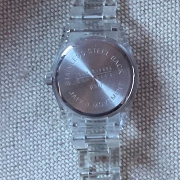 Joan Rivers Watch - Picture 2 of 4